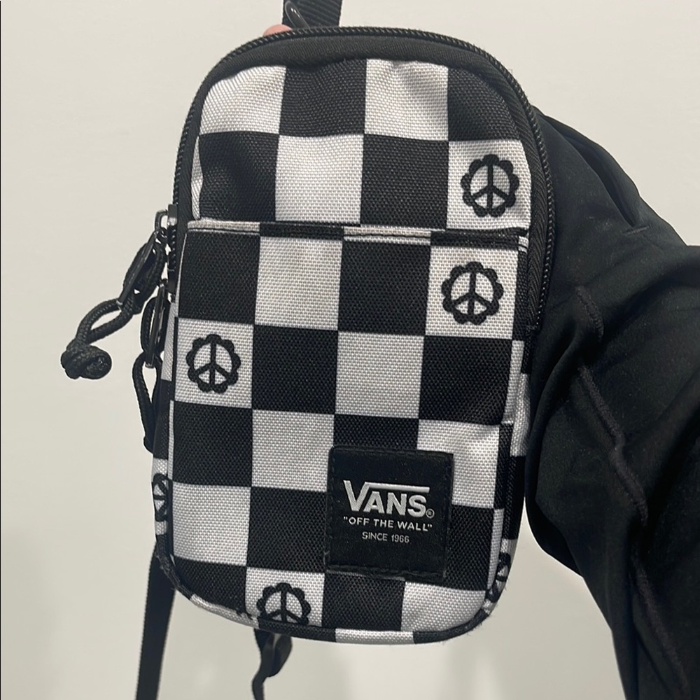Van crossbody